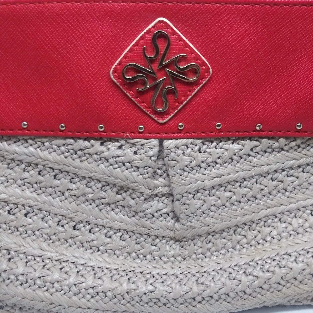 Simply Vera Wang Wristlet Woven Bag - Size 8” X 5.5”!!!